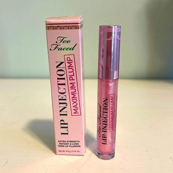 Two Faced Makeup Two Faced Lip Injection Maximum Plump Extra